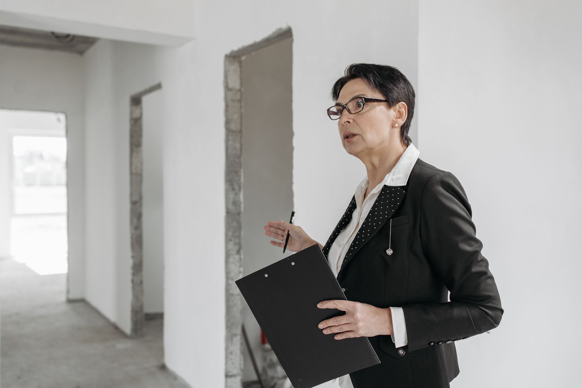 Diagnostiqueur immobilier équipe à 